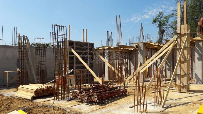 揭秘建筑劳务资质代办低价陷阱：如何避免陷入误区